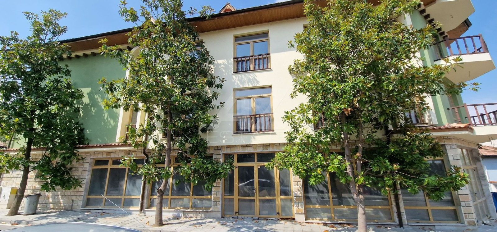 Hotel for Sale in Belovo, Pazardzhik Province, Bulgaria — photo 2