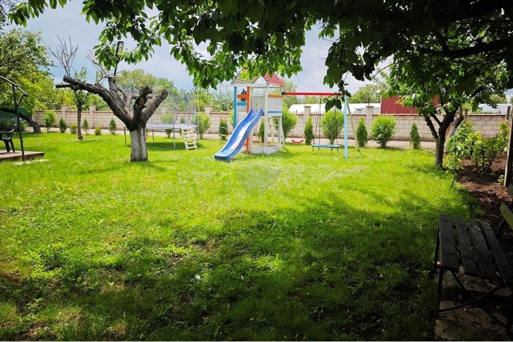 Hotel for Sale in Kavarna, Dobrich Province, Bulgaria — 1,100 m² — photo 3