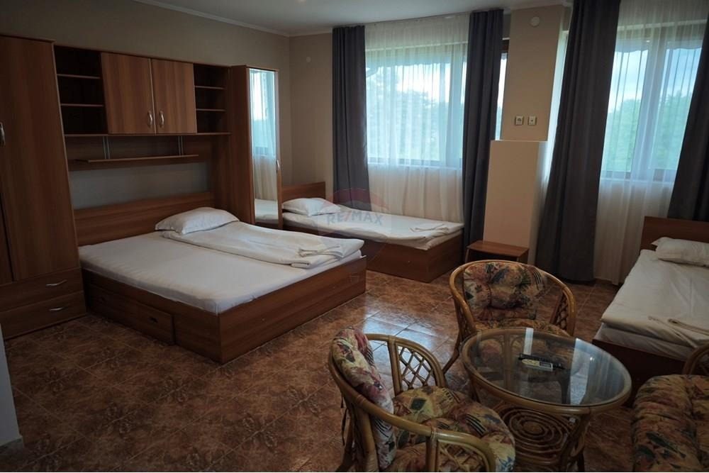 Hotel for Sale in Kavarna, Dobrich Province, Bulgaria — 1,100 m² — photo 6