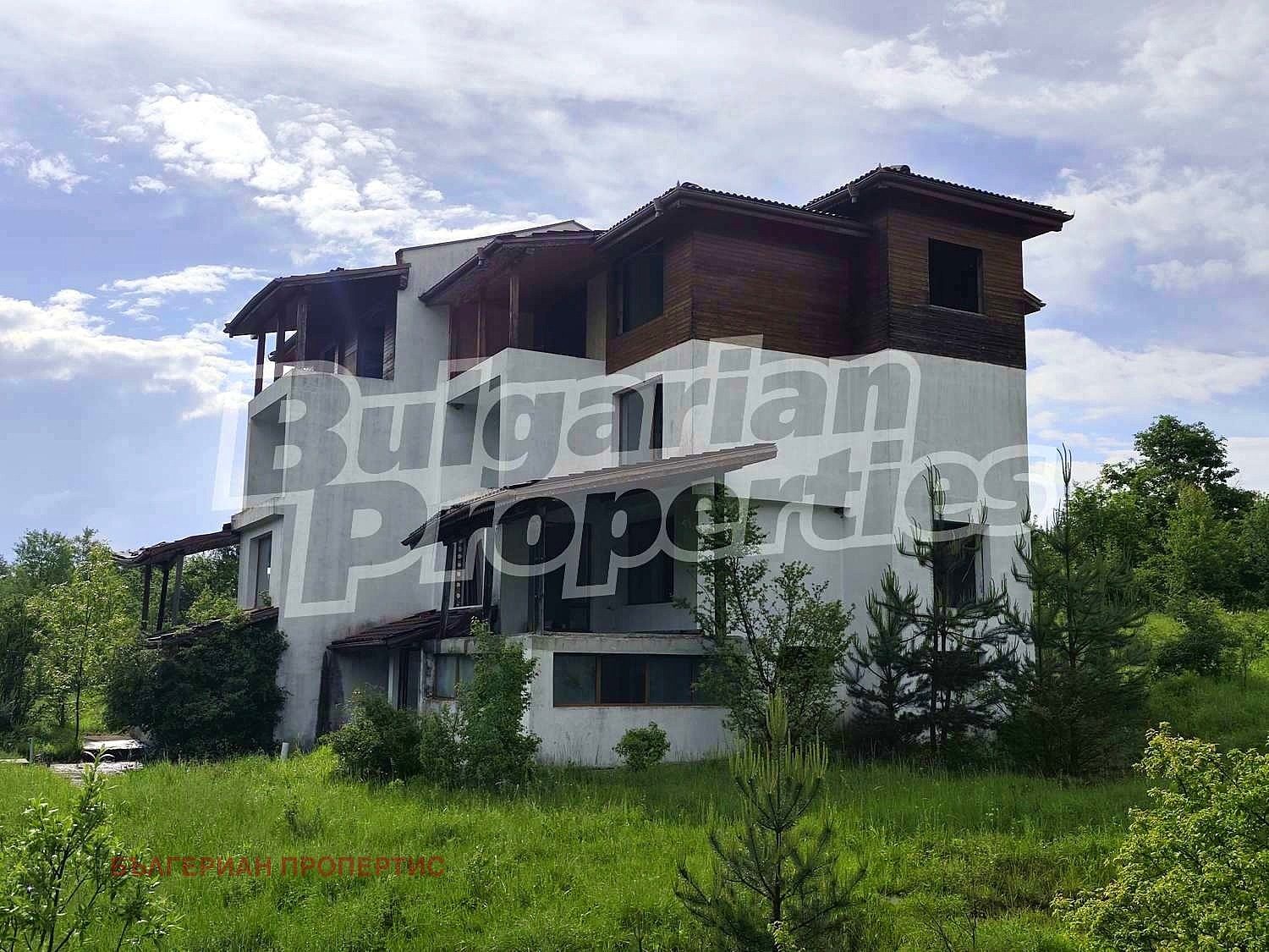 Hotel for Sale in Kravenik, Gabrovo Province, Bulgaria — 2,172 m² — photo 4