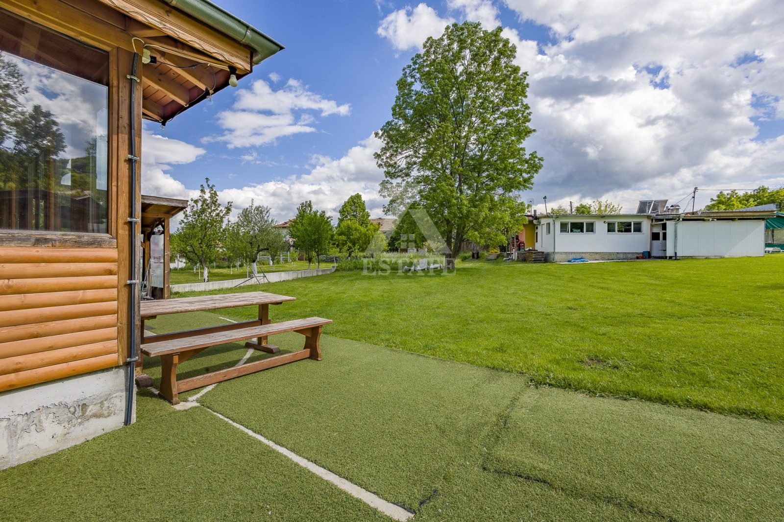 Hotel for Sale in Svoge, Sofia Province, Bulgaria — 5,300 m² — photo 4