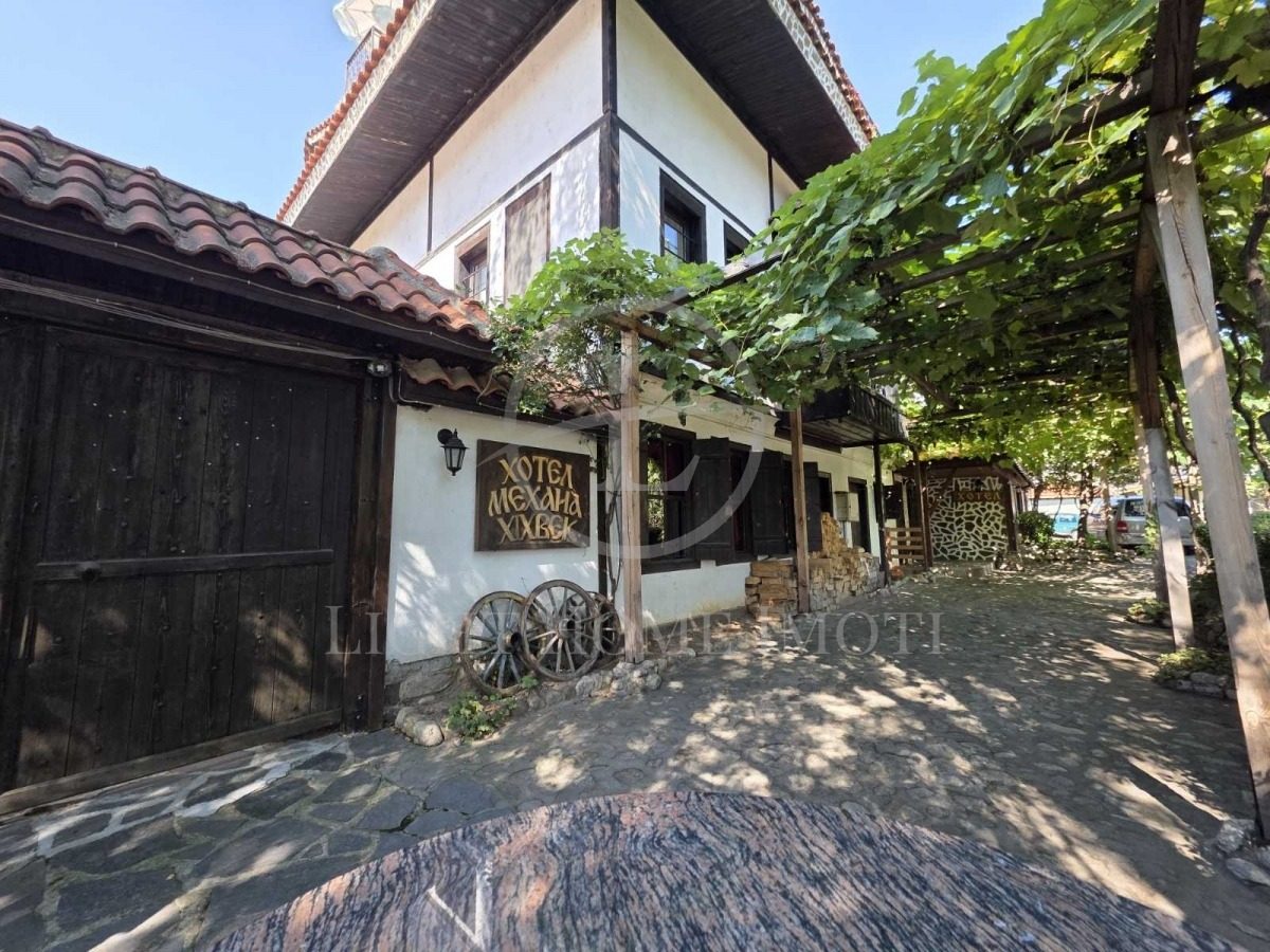 Hotel for Sale in Strelcha, Pazardzhik Province, Bulgaria — photo 2