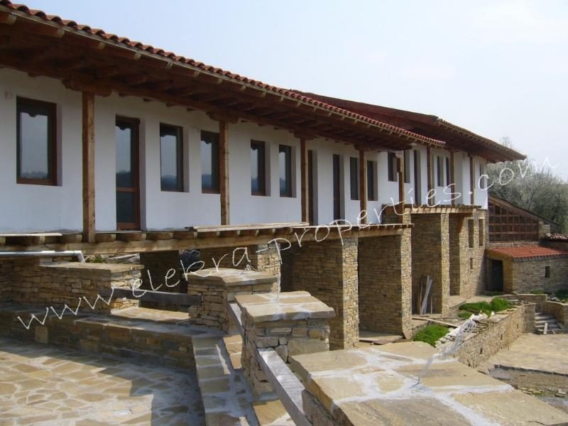 Hotel for Sale in Elena, Veliko Tarnovo Province, Bulgaria — 2,500 m² — photo 4