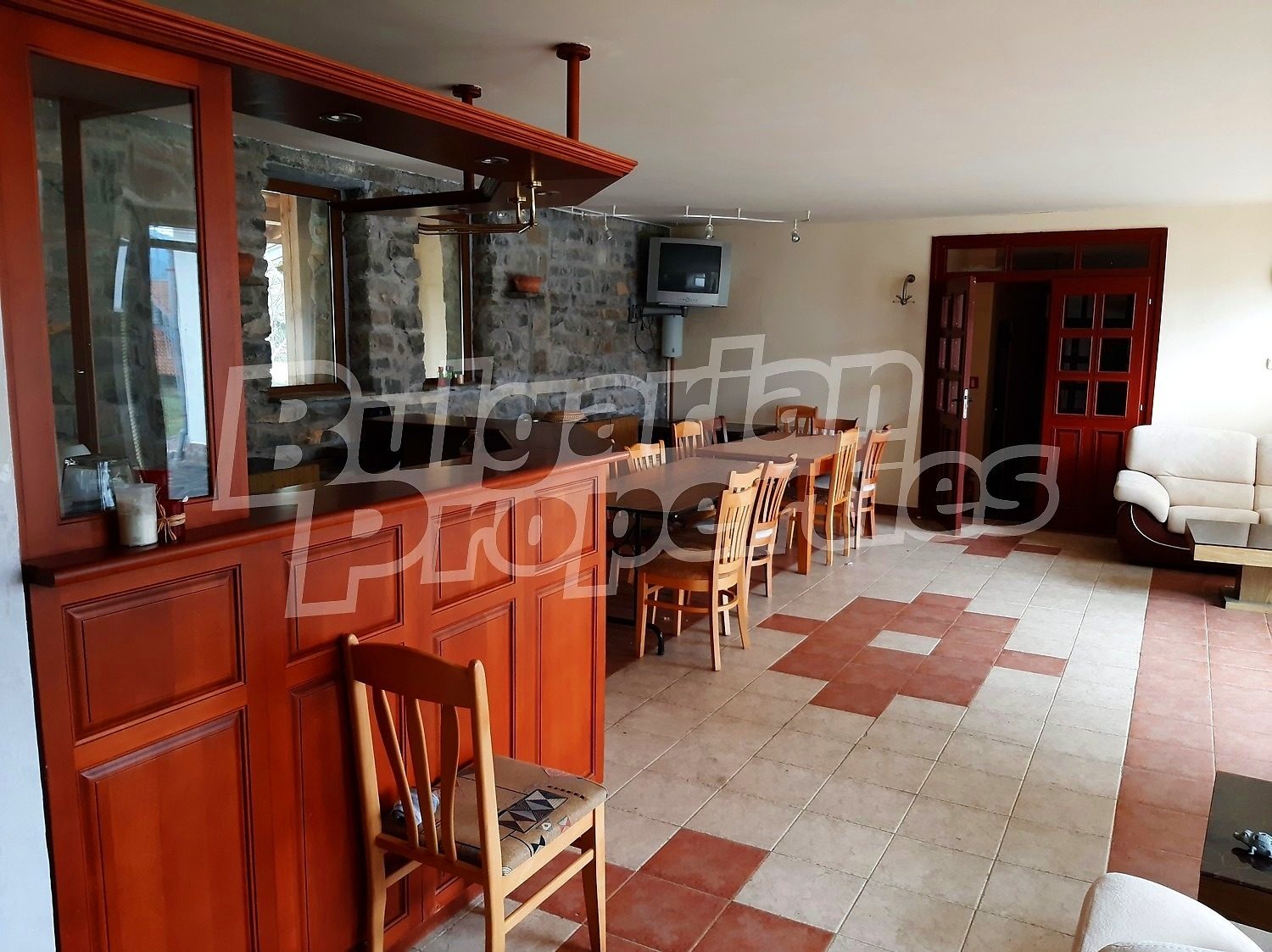 Hotel for Sale in Kravenik, Gabrovo Province, Bulgaria — 963 m² — photo 3