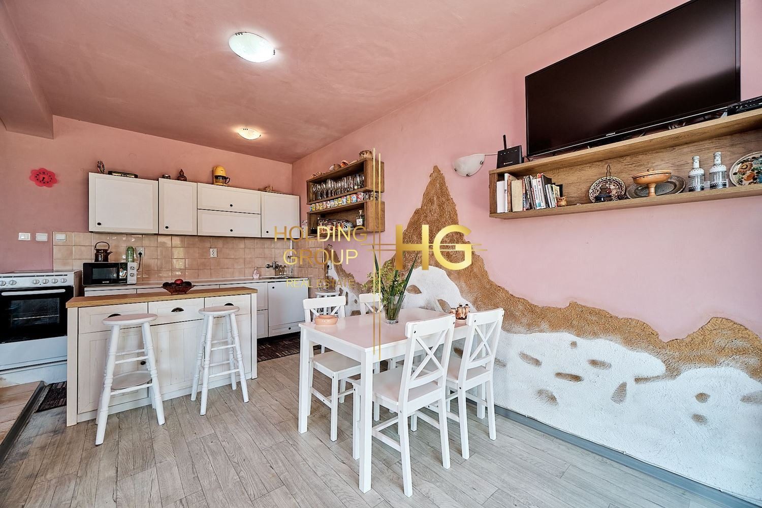 Hotel for Sale in Varna, Varna Province, Bulgaria — 350 m² — photo 9