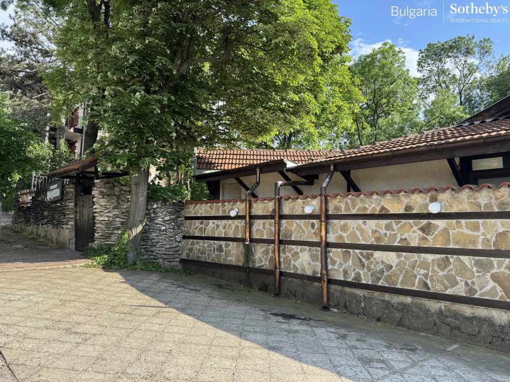 Hotel for Sale in Cherven Bryag, Pleven Province, Bulgaria — 725 m² — photo 6