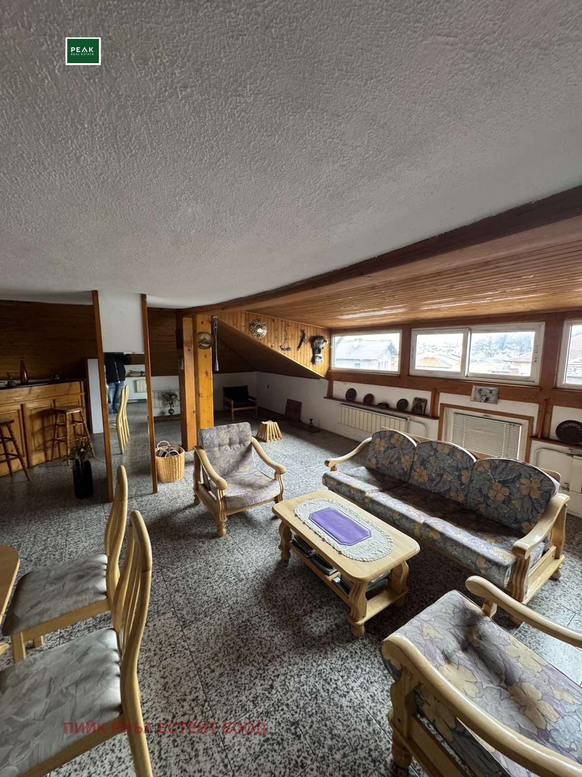 Hotel for Sale in Ihtiman, Sofia Province, Bulgaria — 410 m² — photo 2