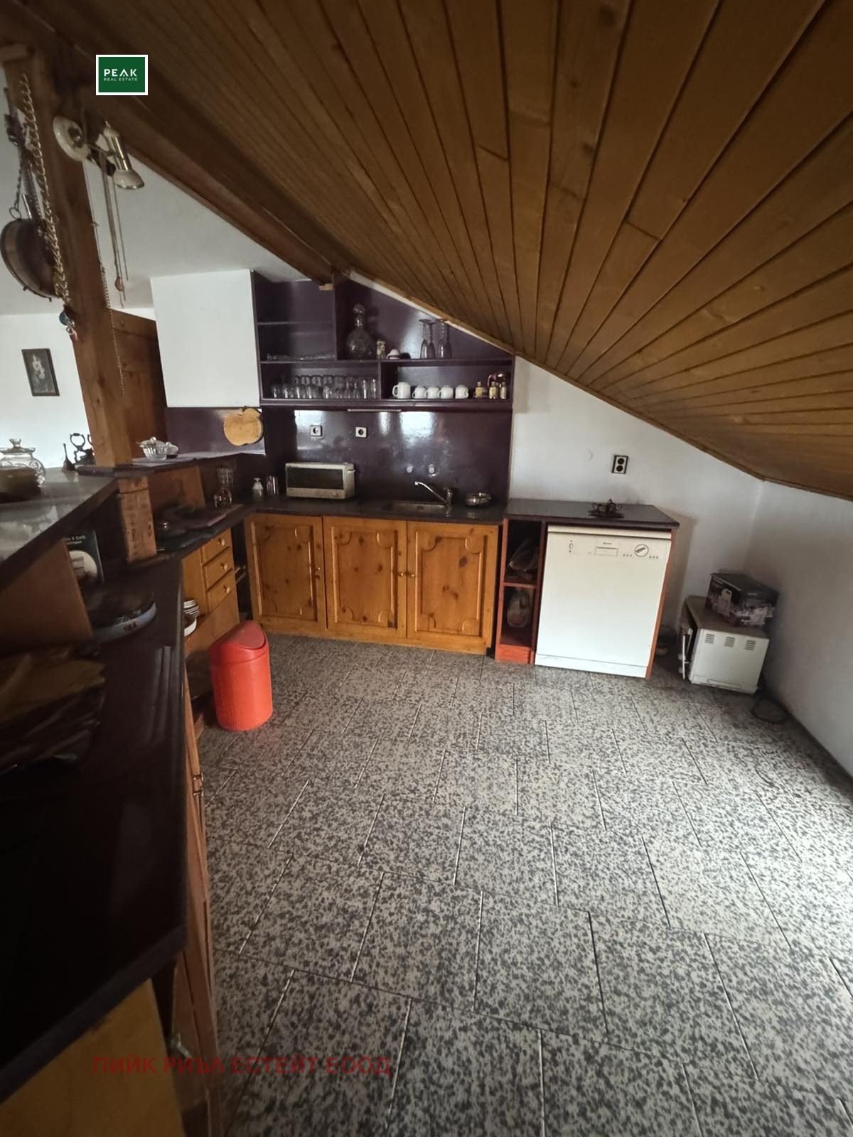 Hotel for Sale in Ihtiman, Sofia Province, Bulgaria — 410 m² — photo 4