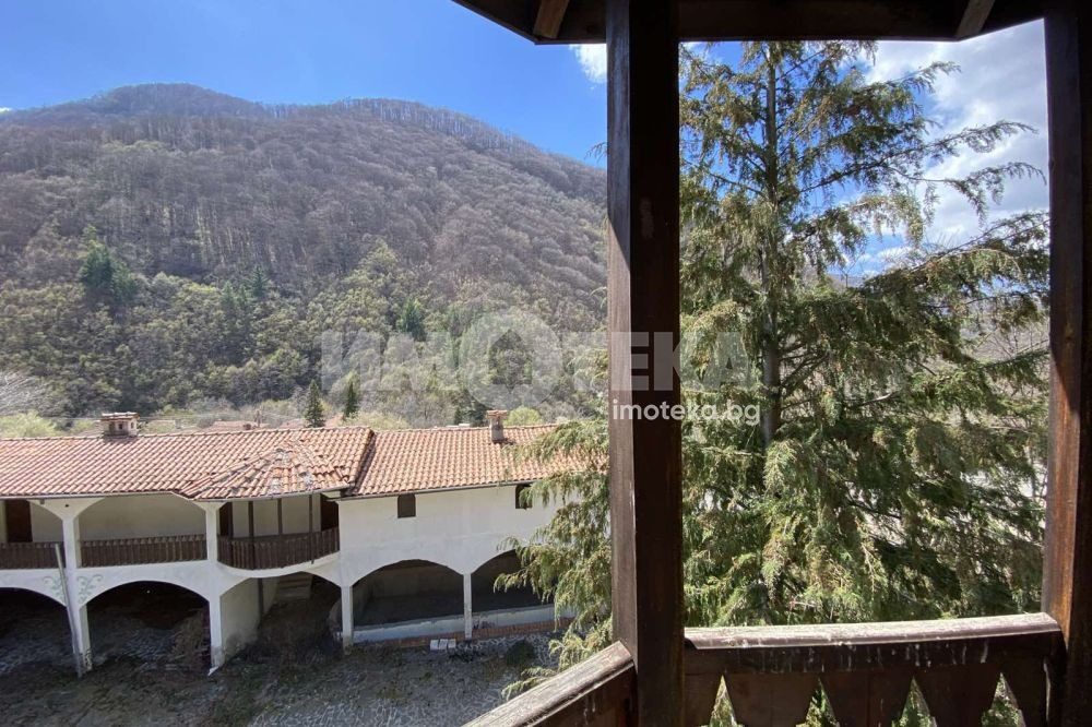 Hotel for Sale in Pastra, Kyustendil Province, Bulgaria — 1,151 m² — photo 9