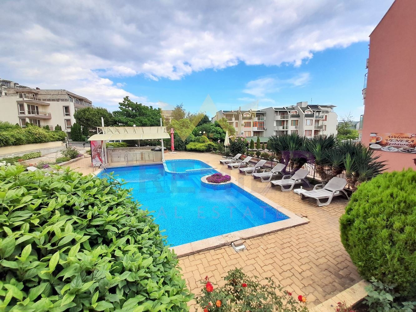 Hotel for Sale in Sveti Vlas, Burgas Province, Bulgaria — 1,128 m² — photo 4