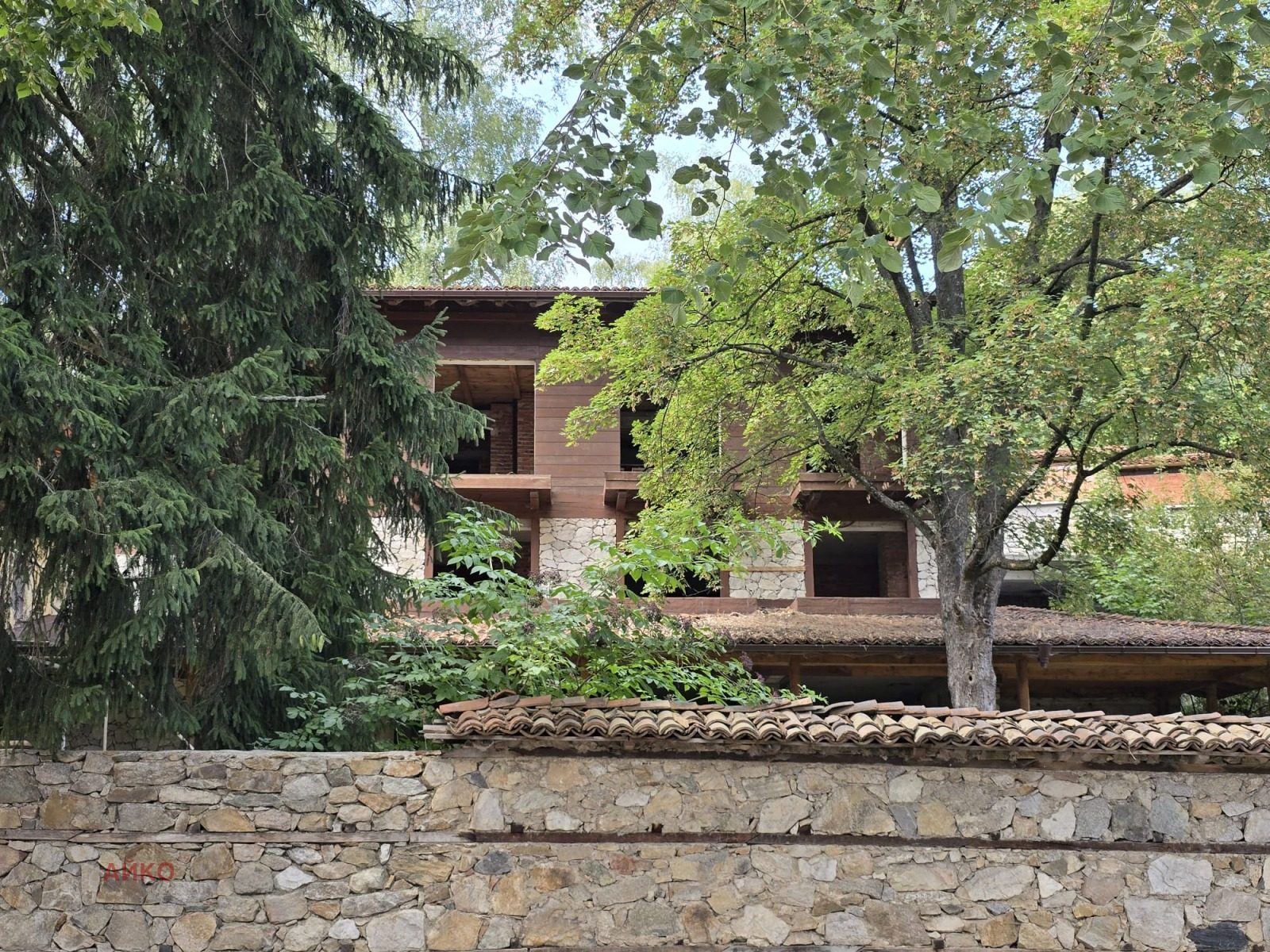 Hotel for Sale in Koprivshtitsa, Sofia Province, Bulgaria — 1,600 m² — photo 2