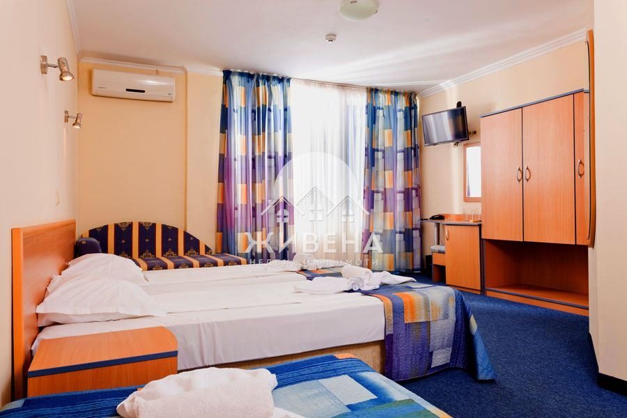 Hotel for Sale in Golden Sands, Varna, Bulgaria — 4,500 m² — photo 6