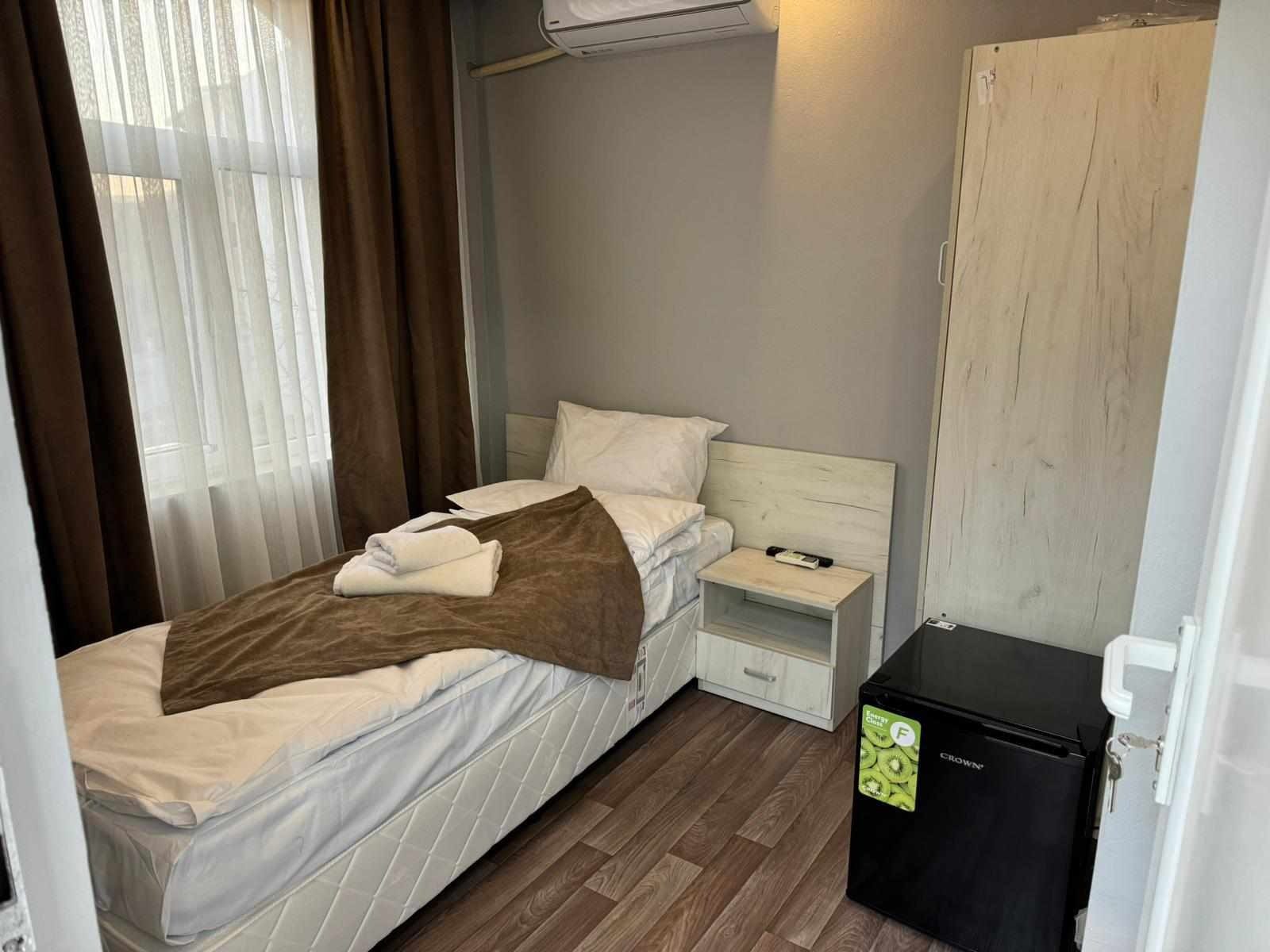 Hotel for Sale in Harmanli, Haskovo Province, Bulgaria — 450 m² — photo 4