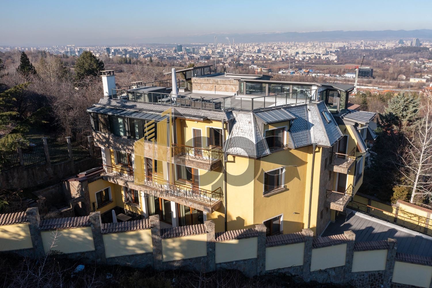 Hotel for Sale in Dragalevtsi, Sofia, Bulgaria — 1,200 m² — photo 2