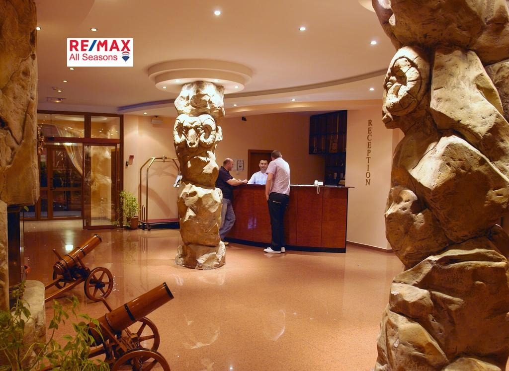 Hotel for Sale in Bansko, Blagoevgrad Province, Bulgaria — 2,500 m² — photo 4