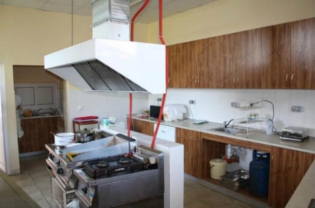 Hotel for Sale in Vrachesh, Sofia Province, Bulgaria — photo 4