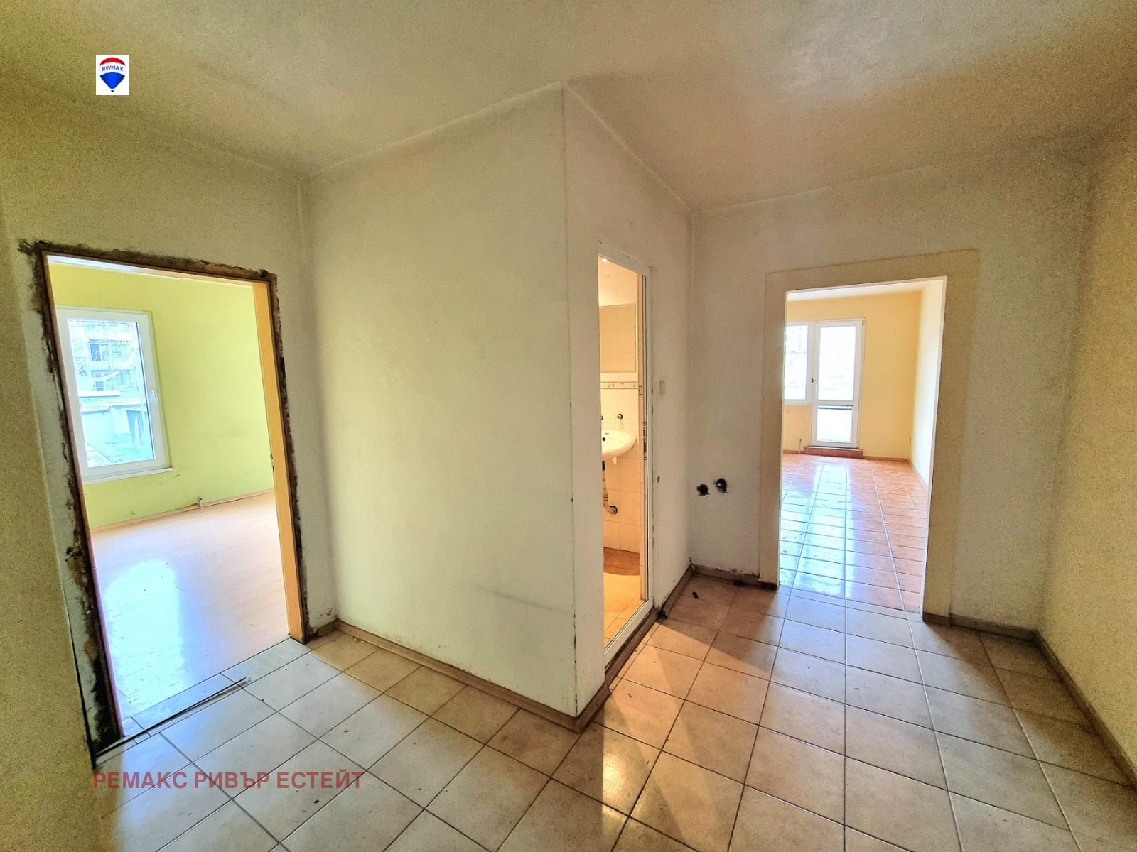 Hotel for Sale in the Central South District, Ruse, Bulgaria — photo 6