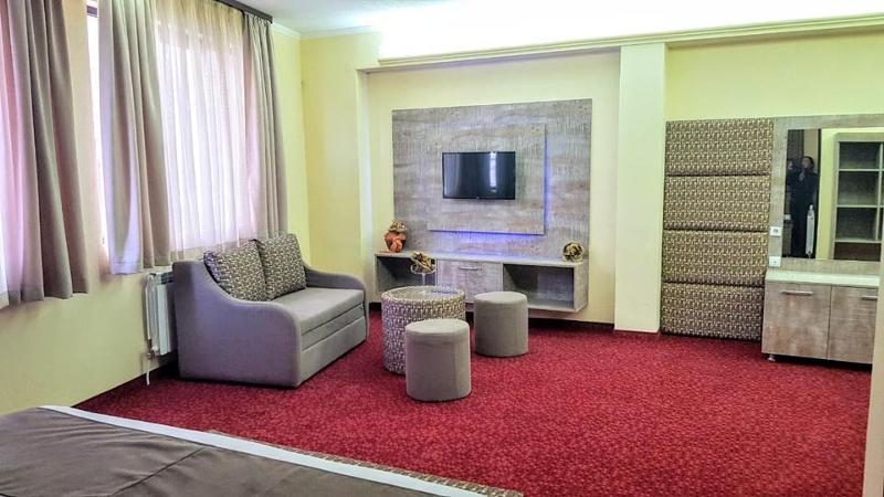 Hotel for Sale in Tryavna, Gabrovo Province, Bulgaria — 1,600 m² — photo 4