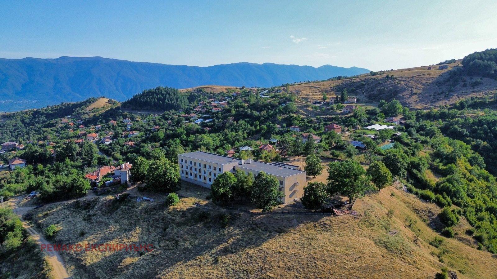 Hotel for Sale in Gega, Blagoevgrad Province, Bulgaria — photo 4