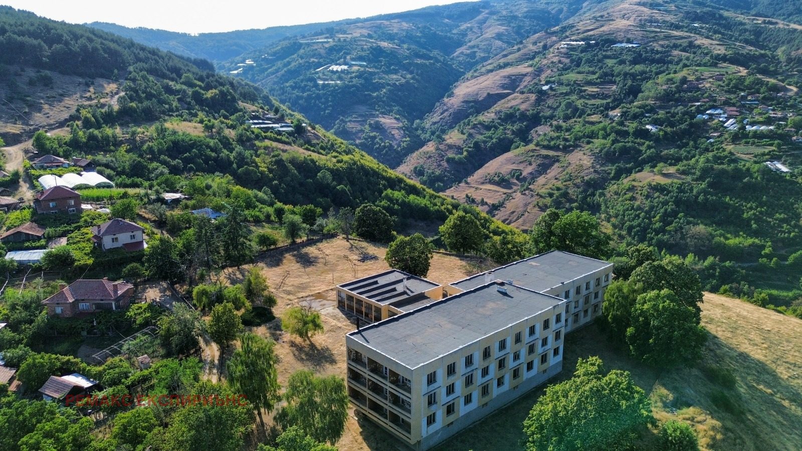Hotel for Sale in Gega, Blagoevgrad Province, Bulgaria — photo 5