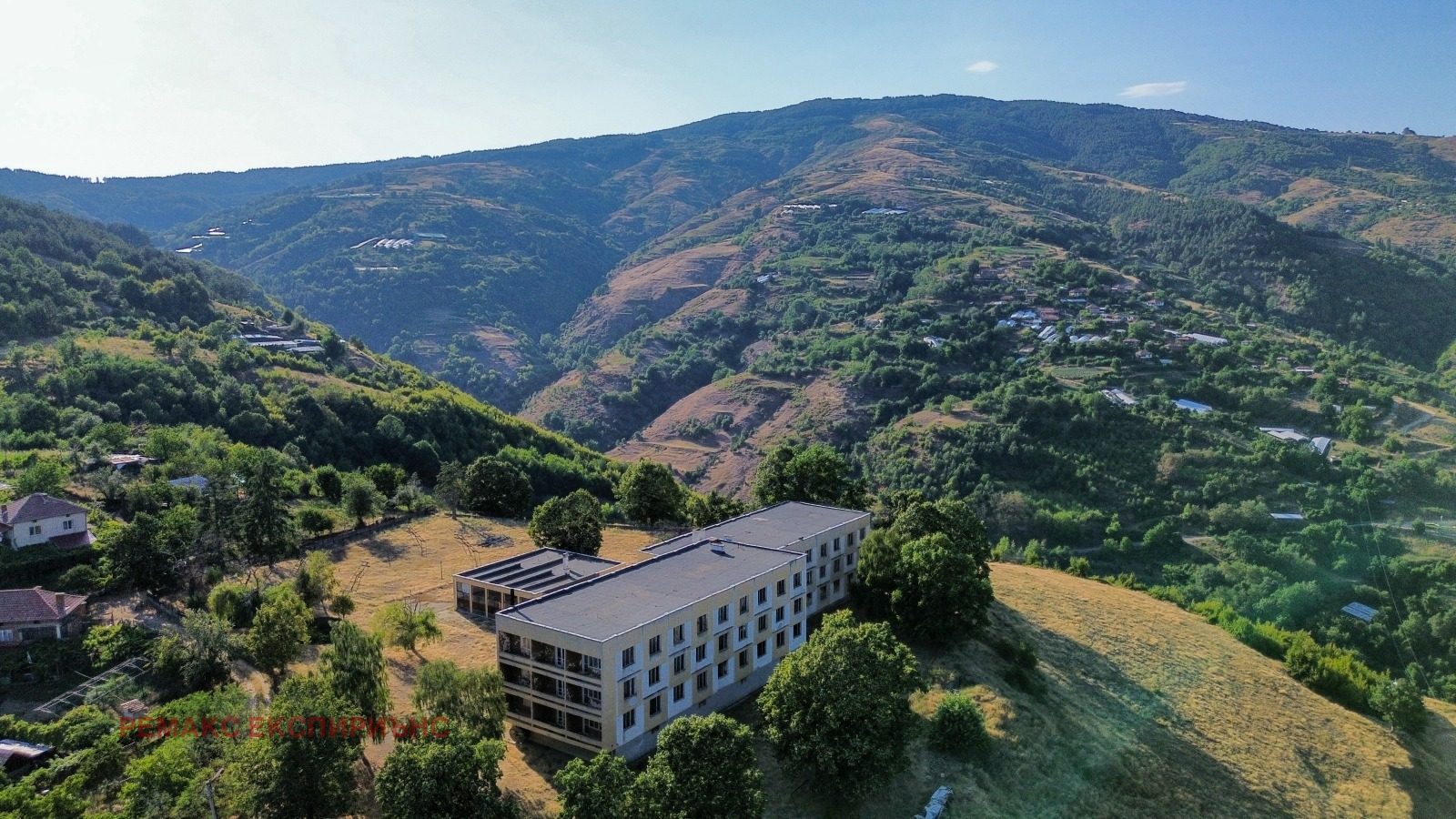 Hotel for Sale in Gega, Blagoevgrad Province, Bulgaria — photo 9