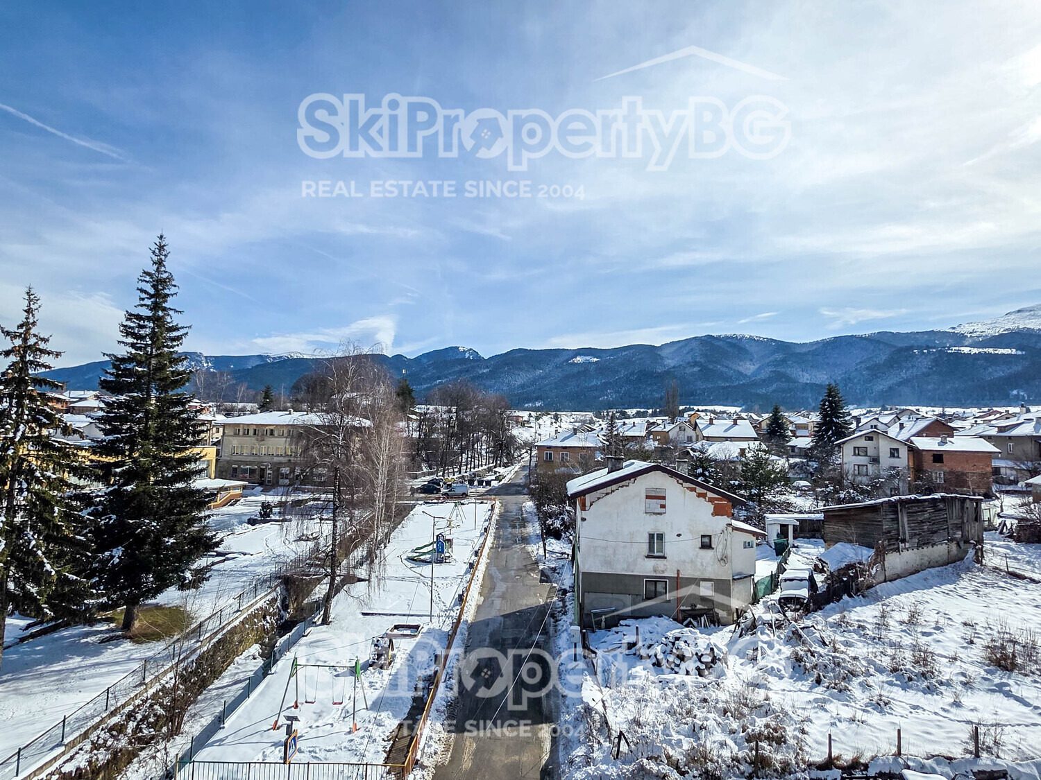 Hotel for Sale in Govedartsi, Sofia Province, Bulgaria — 1,011 m² — photo 4