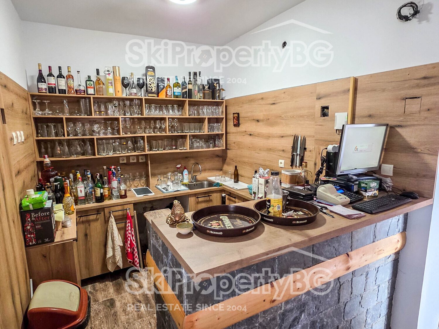 Hotel for Sale in Govedartsi, Sofia Province, Bulgaria — 1,011 m² — photo 8