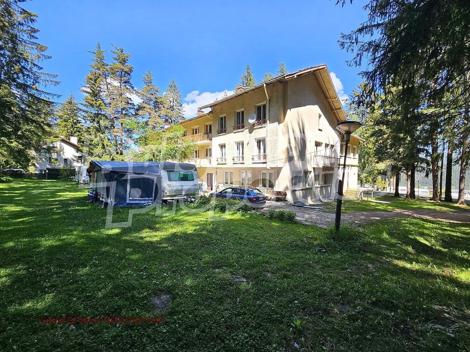 Hotel for Sale in Govedartsi, Sofia Province, Bulgaria — 1,500 m² — photo 6