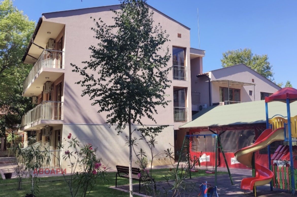 Hotel for Sale in Kranevo, Dobrich Province, Bulgaria — 2,000 m² — photo 3
