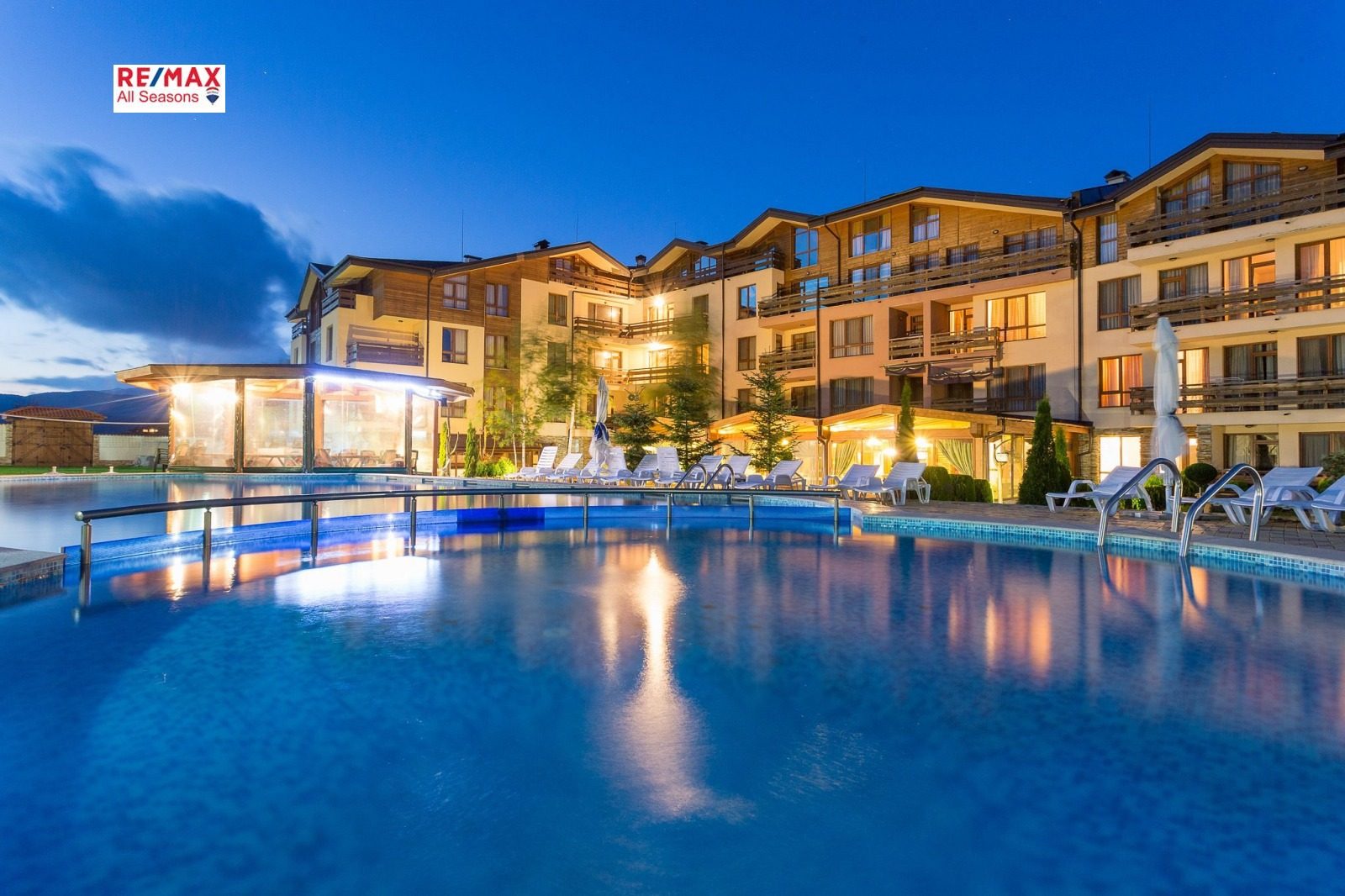 Hotel for Sale in Bansko, Blagoevgrad Province, Bulgaria — 3,822 m² — photo 2