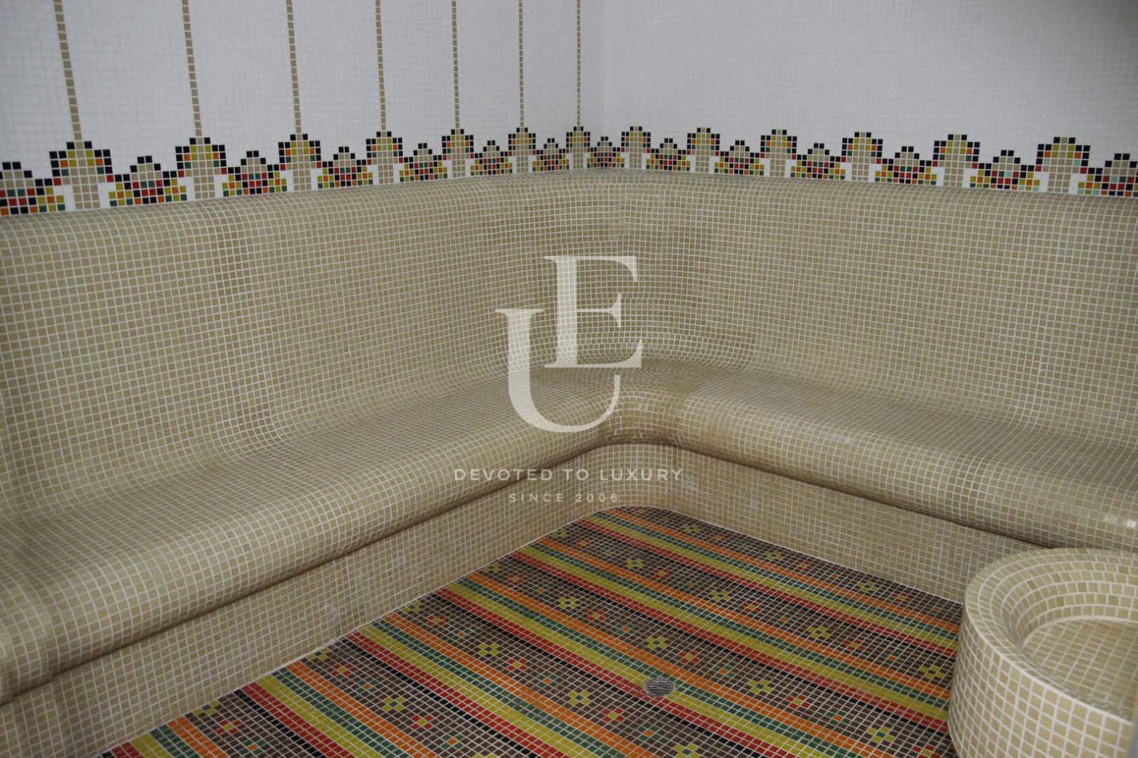 Hotel for Sale in Pamporovo Resort, Smolyan Province, Bulgaria — 1,970 m² — photo 4