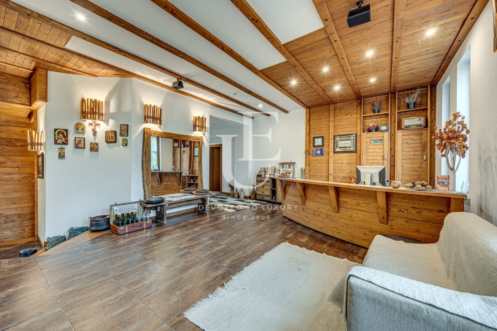 Hotel for Sale in Borovets Resort, Sofia Province, Bulgaria — 1,158 m² — photo 3