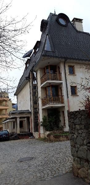 Hotel for Sale in Dragalevtsi, Sofia, Bulgaria — 1,820 m² (ref. 54757157) — photo 2