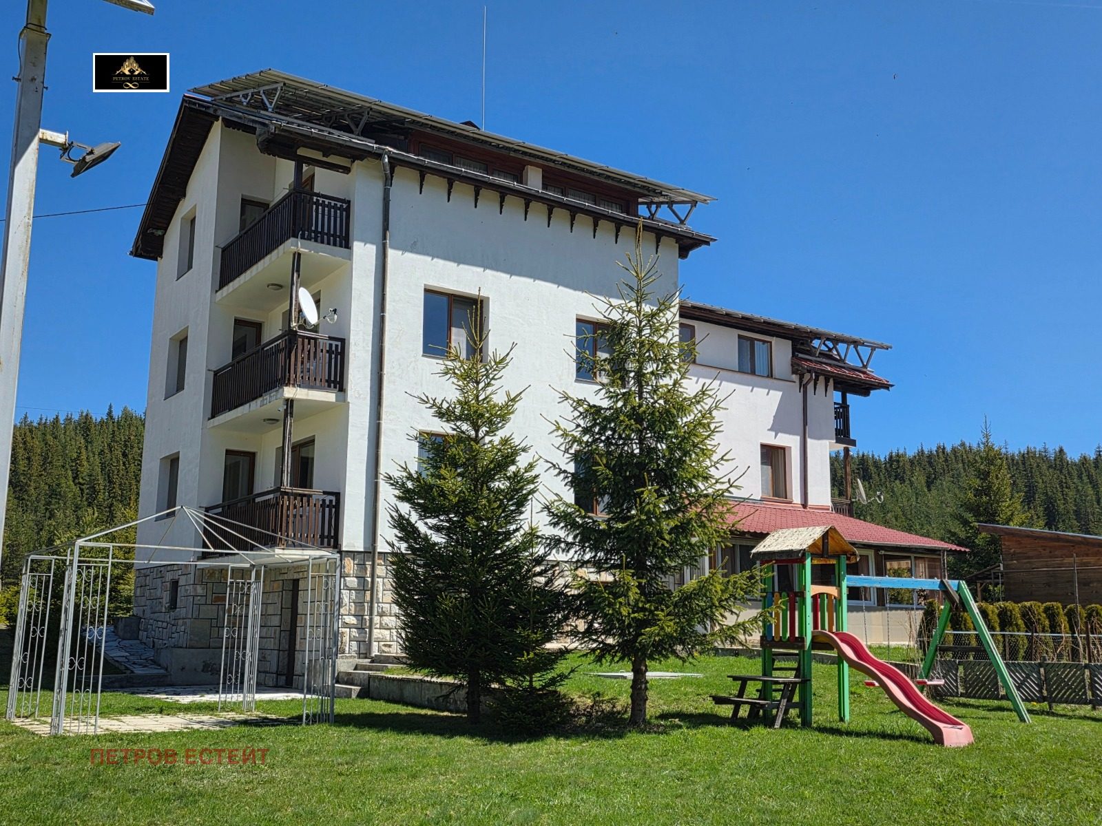 Hotel for Sale in Sarnitsa, Pazardzhik Province, Bulgaria — 600 m² — photo 2