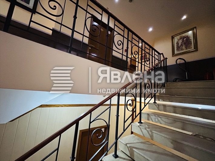 Hotel for Sale in Gratska Mahala, Varna, Bulgaria — 1,000 m² — photo 6