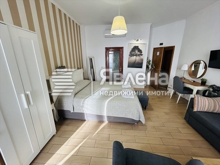 Hotel for Sale in Gratska Mahala, Varna, Bulgaria — 1,000 m² — photo 8