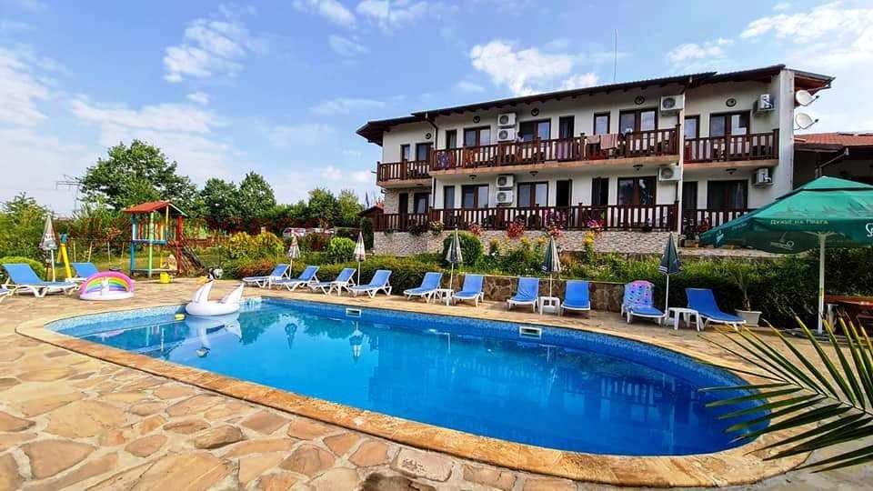 Hotel for Sale in Donkovtsi, Veliko Tarnovo Province, Bulgaria — photo 3