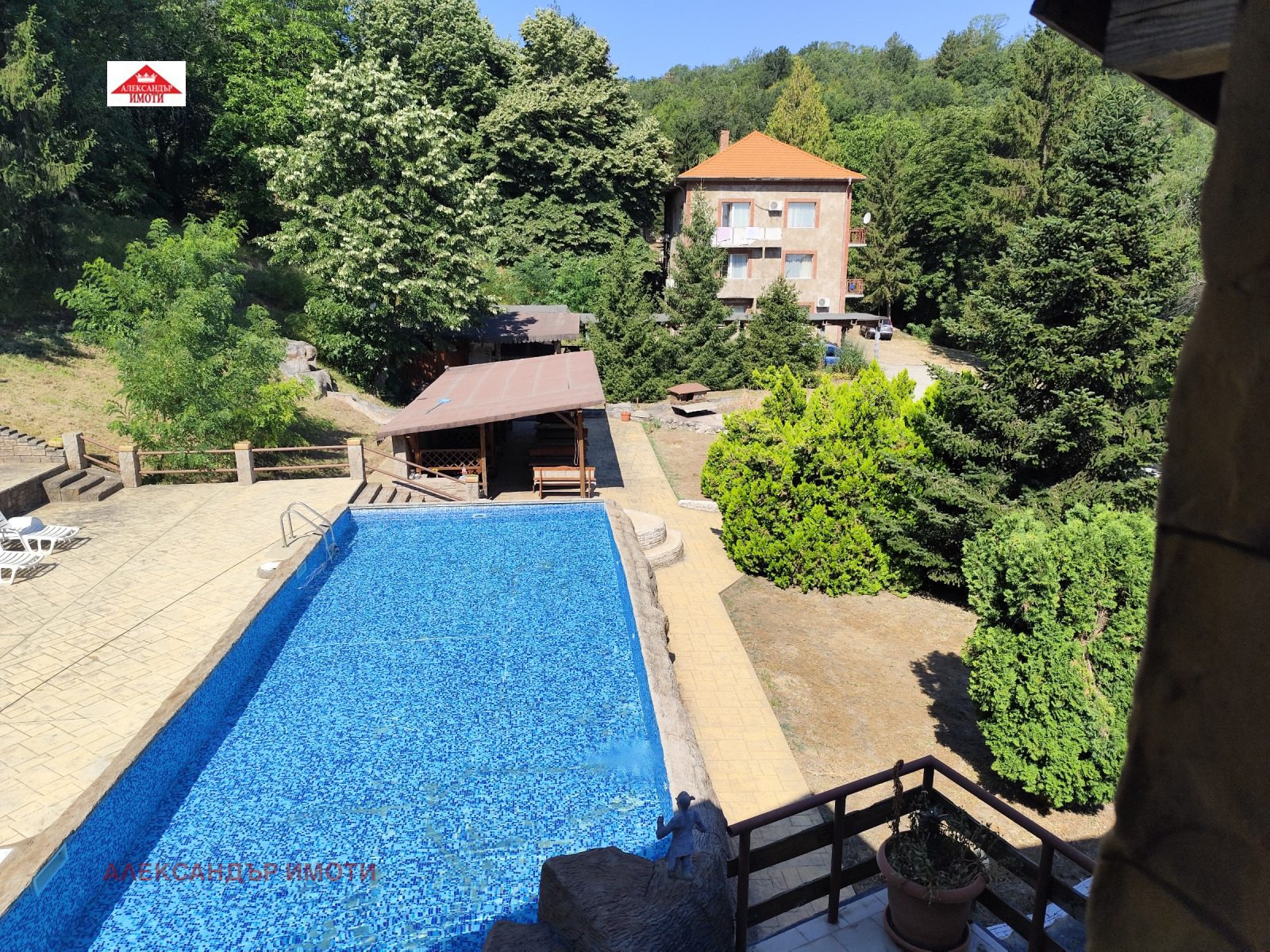 Hotel for Sale in Lyaskovets, Veliko Tarnovo Province, Bulgaria — 2,300 m² — photo 9