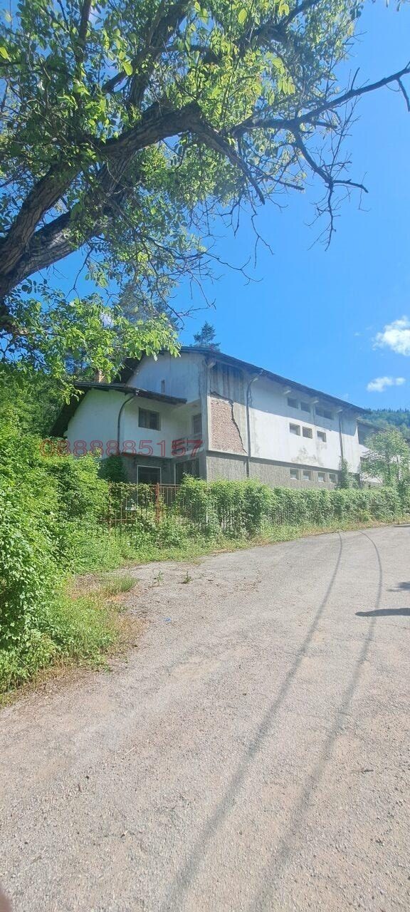 Hotel for Sale in Mishemorkov Han, Veliko Tarnovo Province, Bulgaria — photo 6